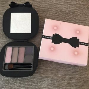MAC makeup FABULOUSNESS smoky eye palette